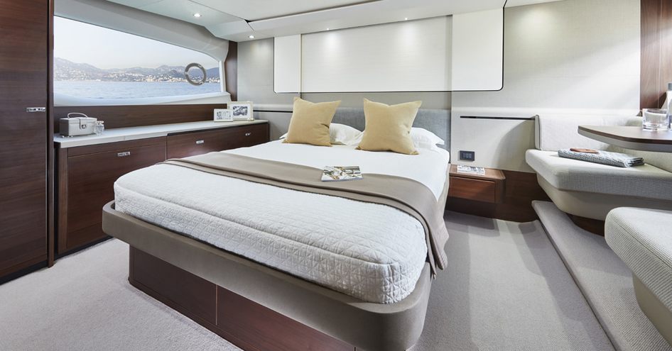 Double bed in cabin on Princess F62