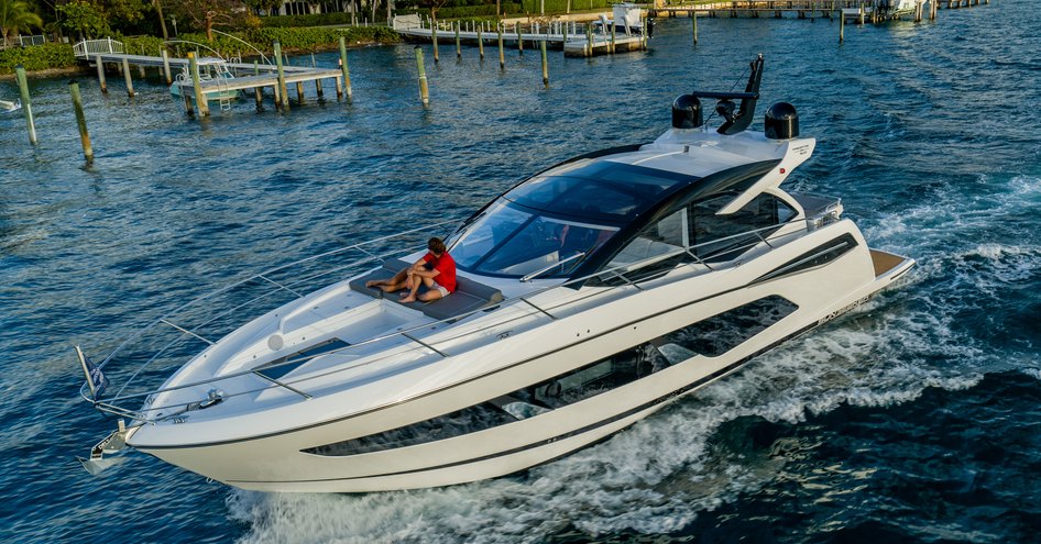 Sunseeker Predator 55 EVO on water