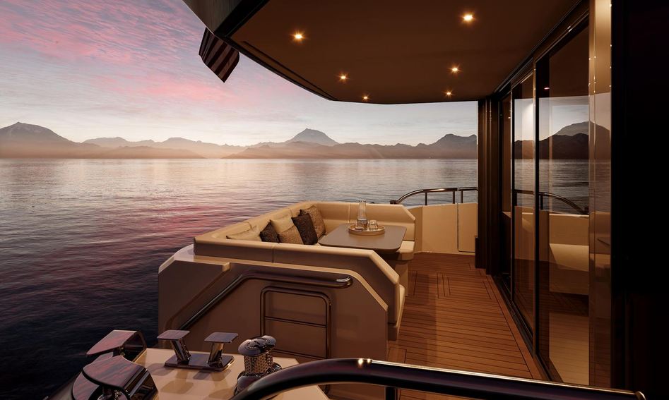 Outer Reef 540 Adventure , Deck Area