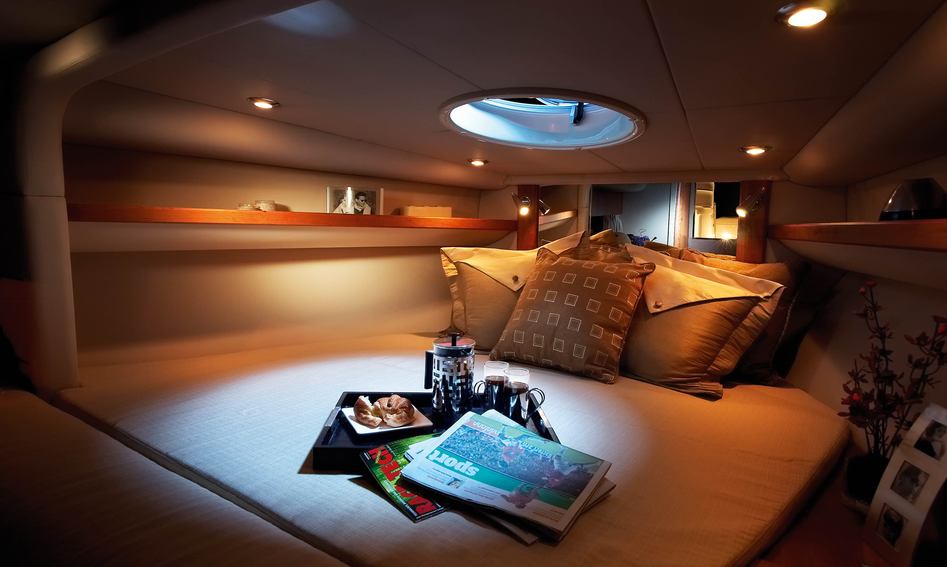 Sunseeker Superhawk 43, Accommodation