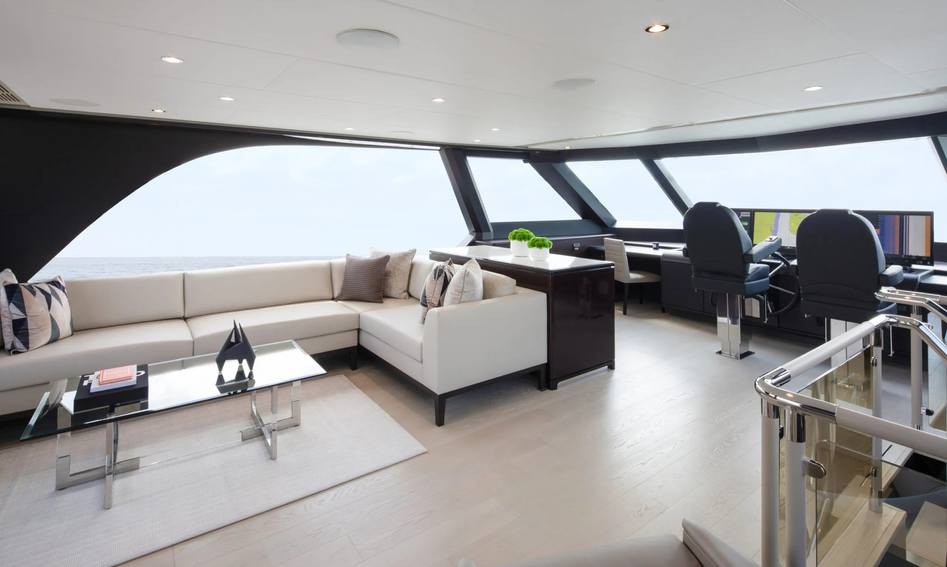 Ocean Alexander 32L, Interior