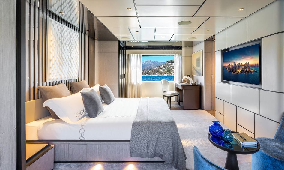 Custom Line 140, Accommodation