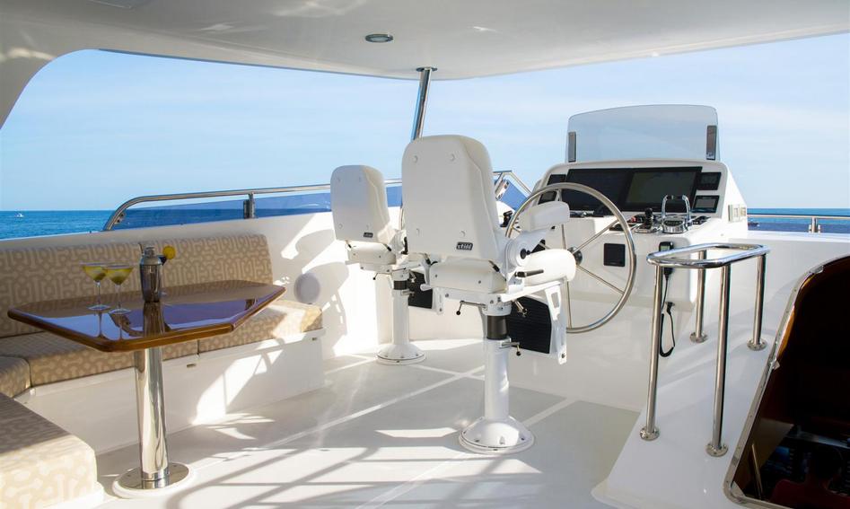 Outer Reef 640 Azure Motoryacht, Fly Deck/Sportdeck