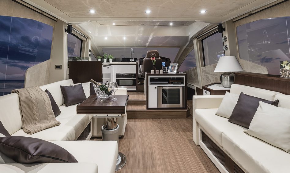 Cranchi 60 Fly, Interior