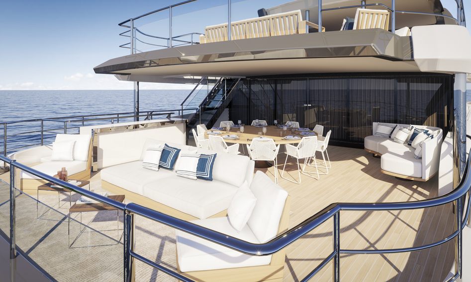 Benetti Diamond 44M, Deck Area