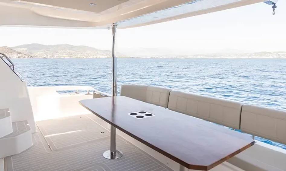 Aquila 46 Yacht , Deck Area