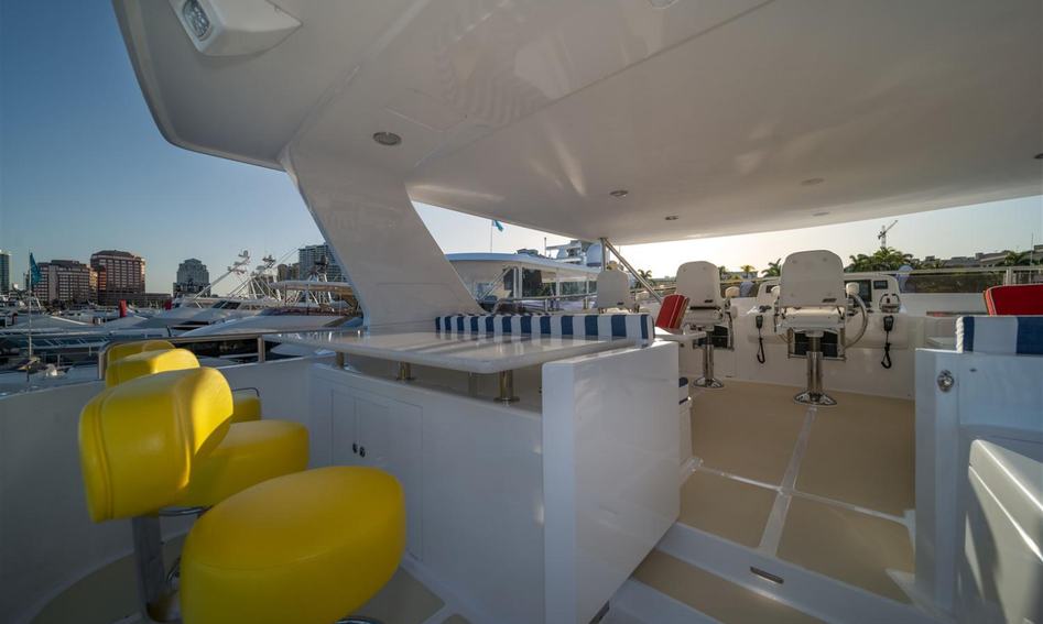 Outer Reef 900 Motoryacht, Fly Deck/Sportdeck