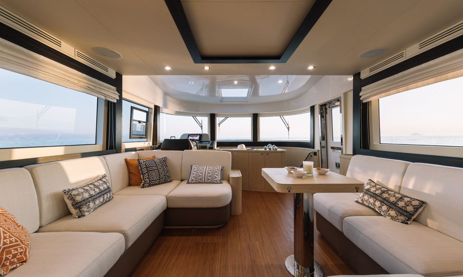 Sirena 58, Interior