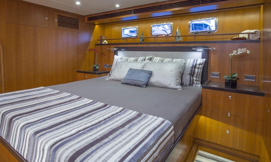 Outer Reef 580 Motoryacht, Accommodation