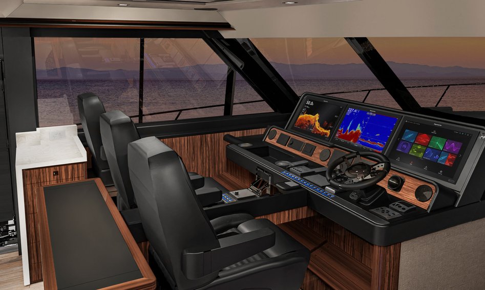 Riviera 645 SUV, Helm Station