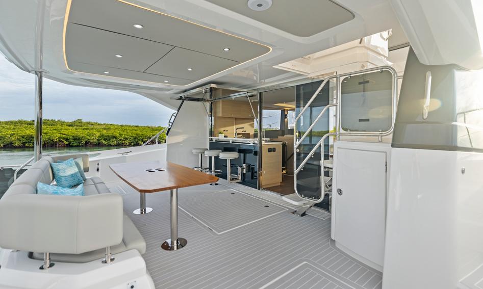 Aquila 50 Yacht , Deck Area