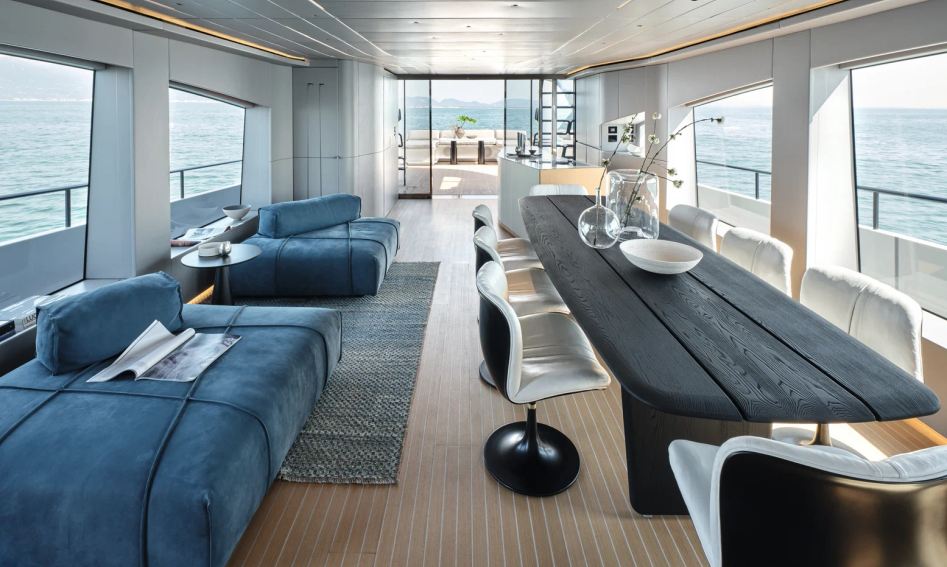 AB 110 , Interior