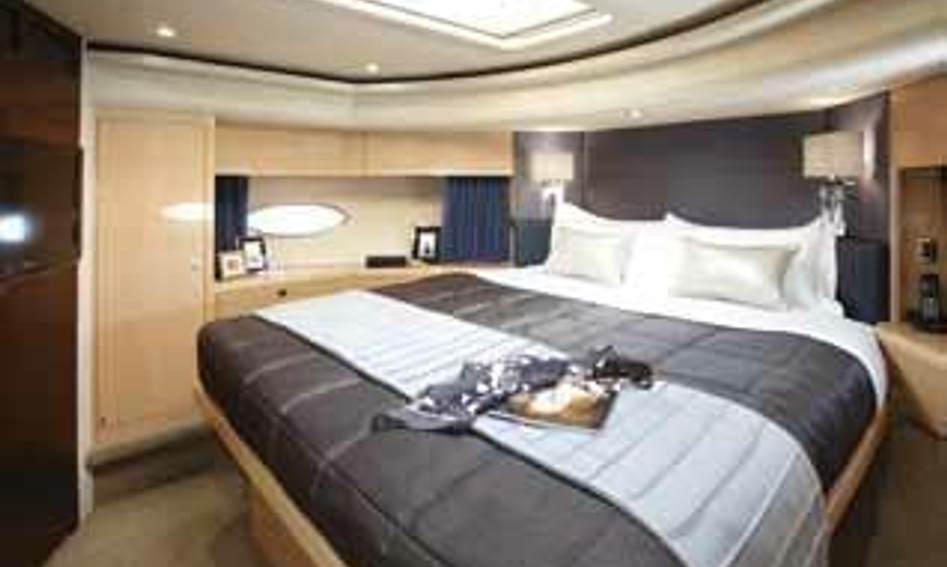 Princess V85-S, Accommodation