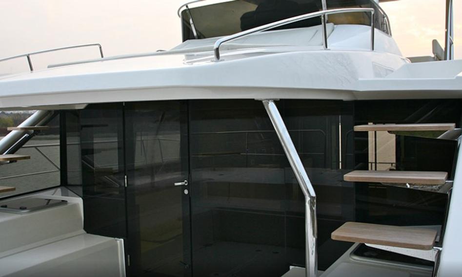 Aquila 48, Deck Area