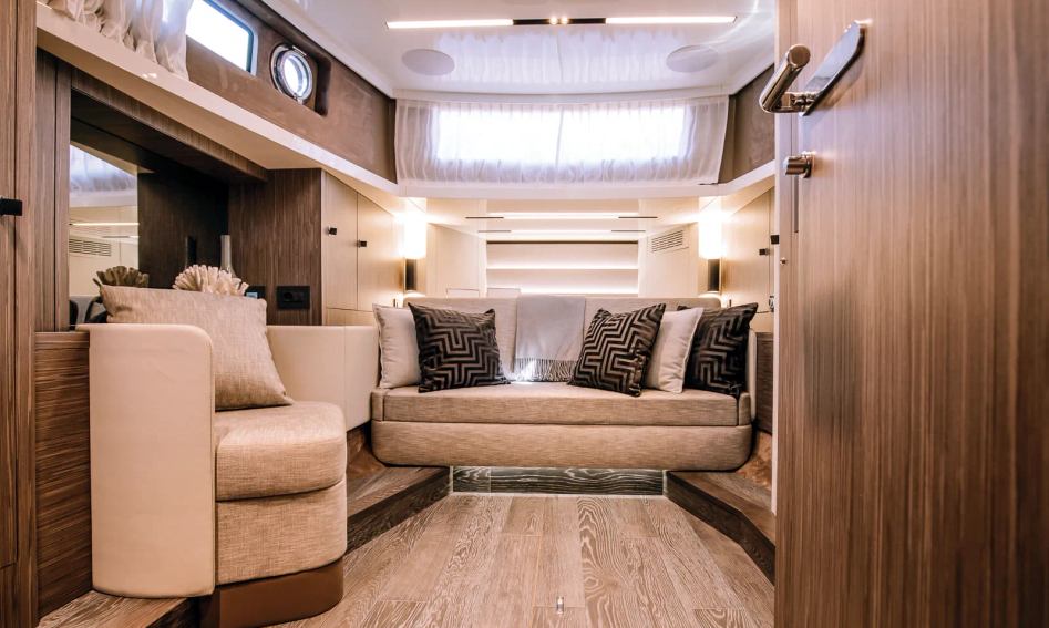 Cranchi A46 Luxury Tender, Interior