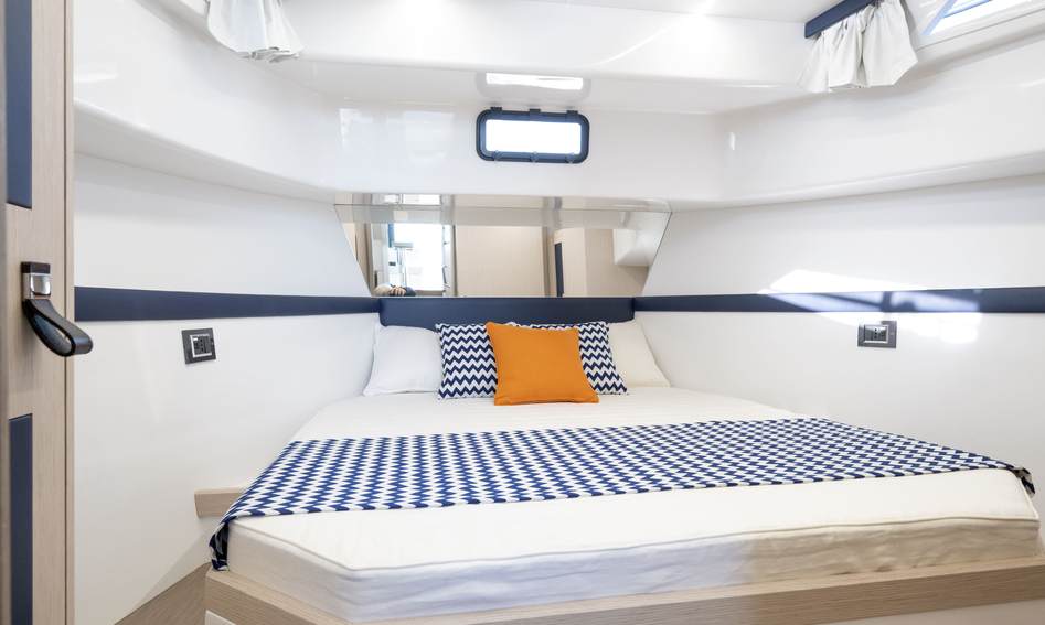 Apreamare Gozzo 38 Cabin , Accommodation