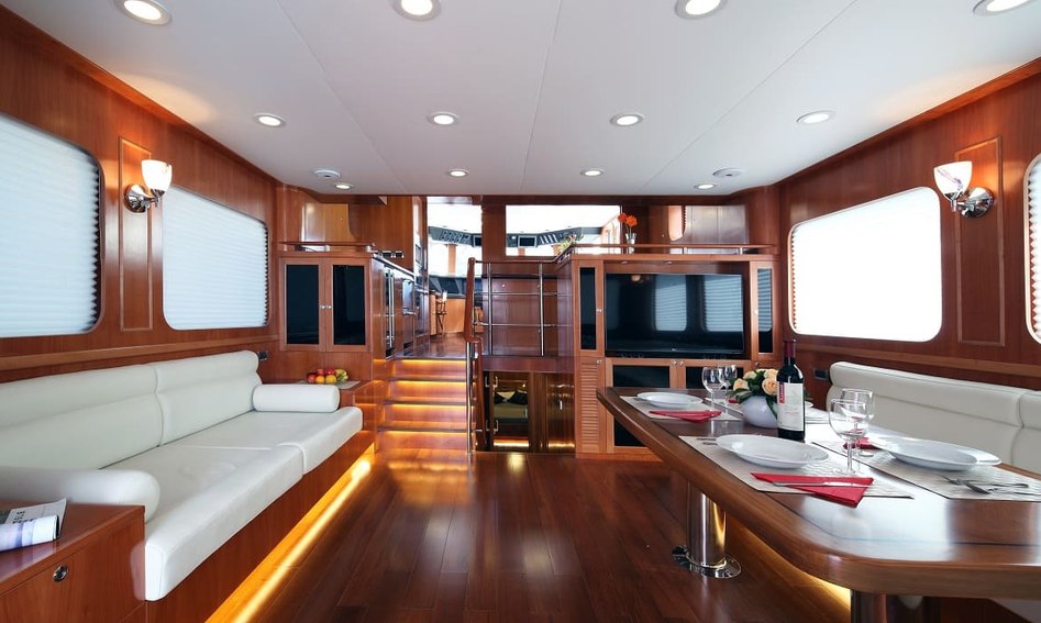 Bering Yachts Classic Explorer Series Bering 65 , Interior