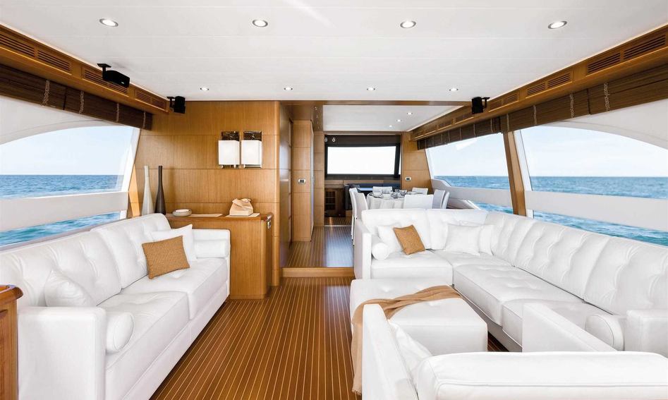 Mochi Craft Dolphin 74 Cruiser, Interior