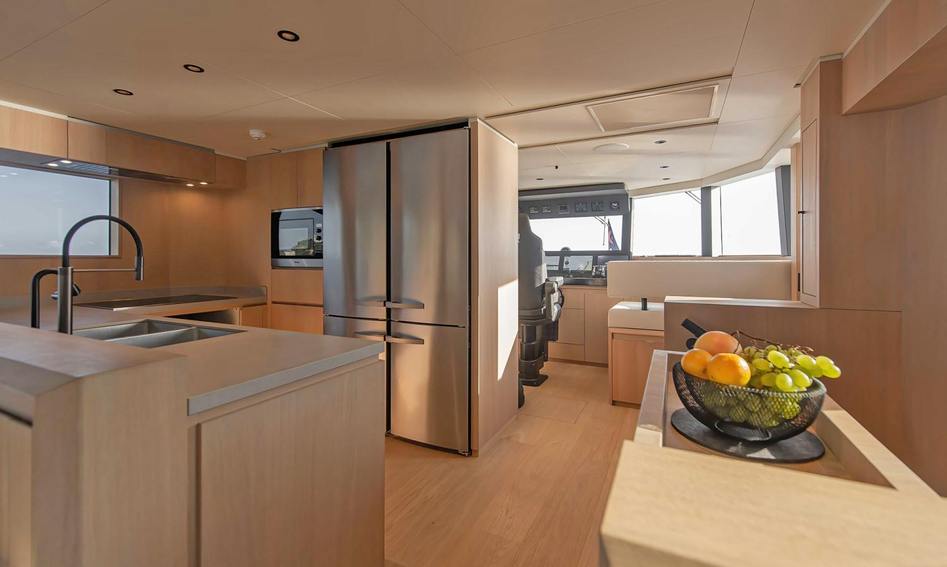 Outer Reef 27 Crossover , Interior
