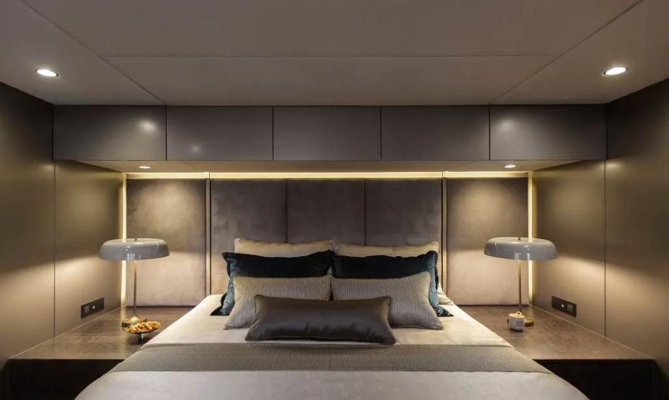 60 Power Eco, Accommodation