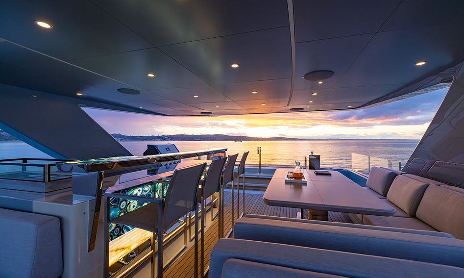 Cantiere Delle Marche RJ 115, Fly Deck/Sportdeck