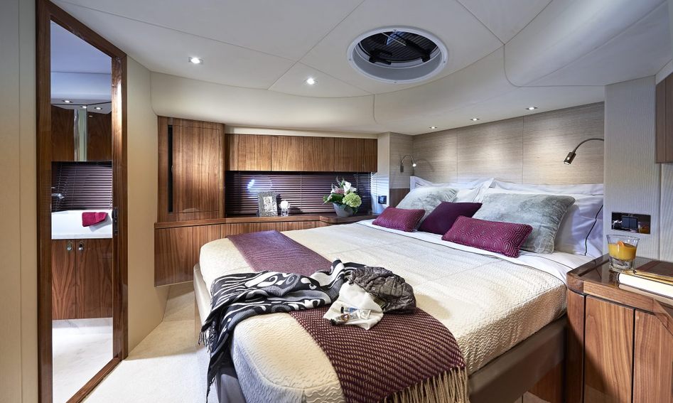 Sunseeker Manhattan 65, Accommodation