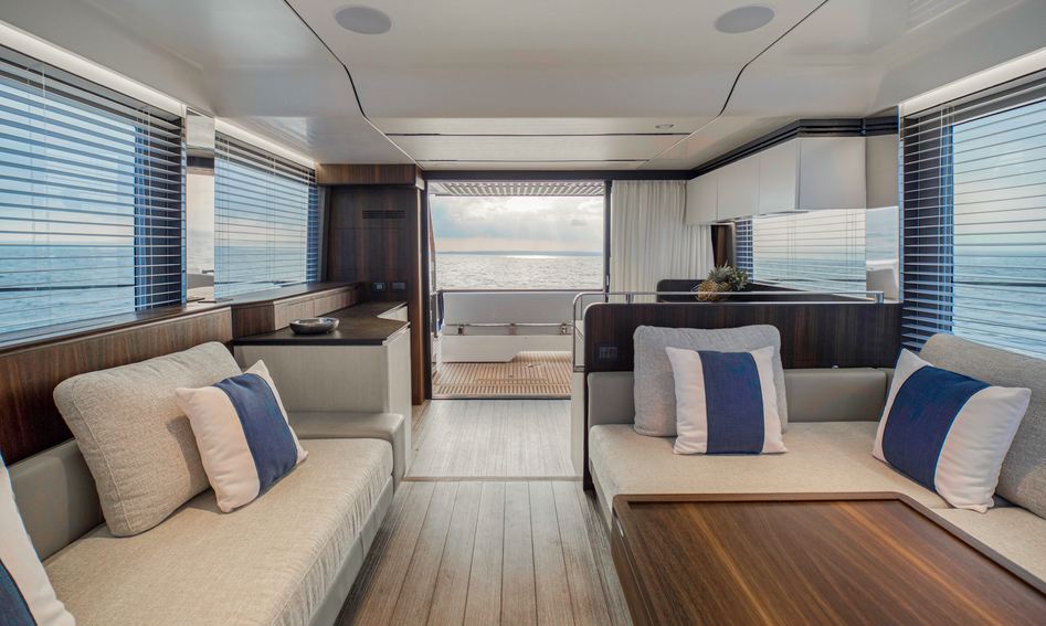 Astondoa As5, Interior