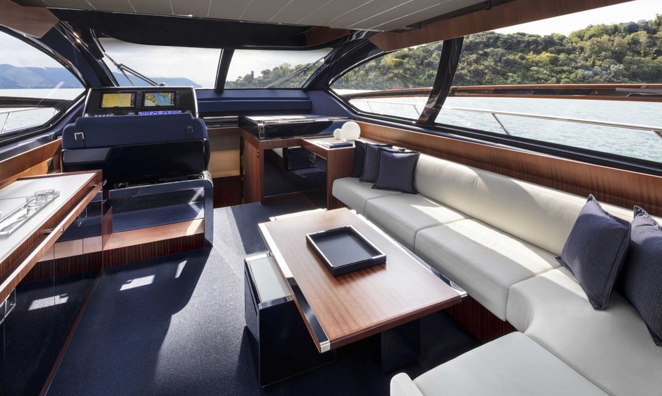 Riva 66&#039; Ribelle, Interior