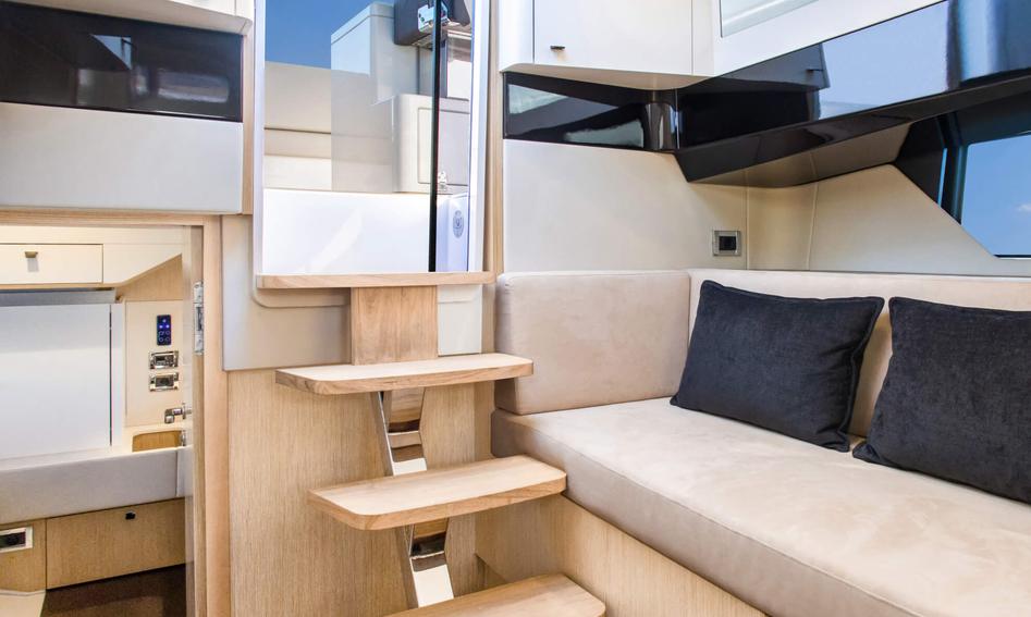 Fjord 41 XP, Interior