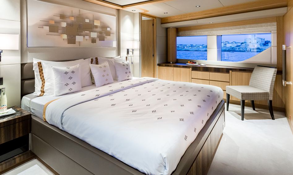 Gulf Craft Majesty 110, Accommodation