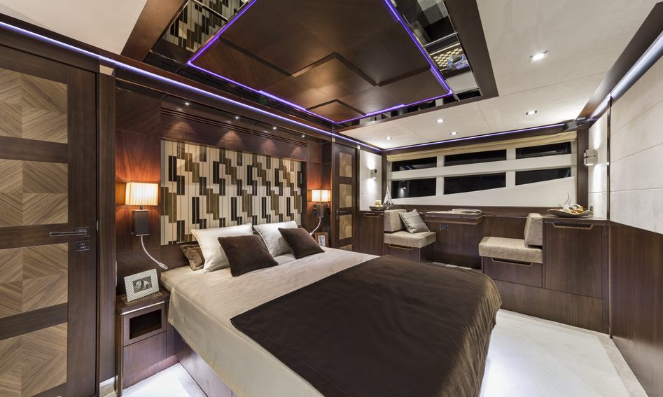 Galeon 780 Crystal, Accommodation