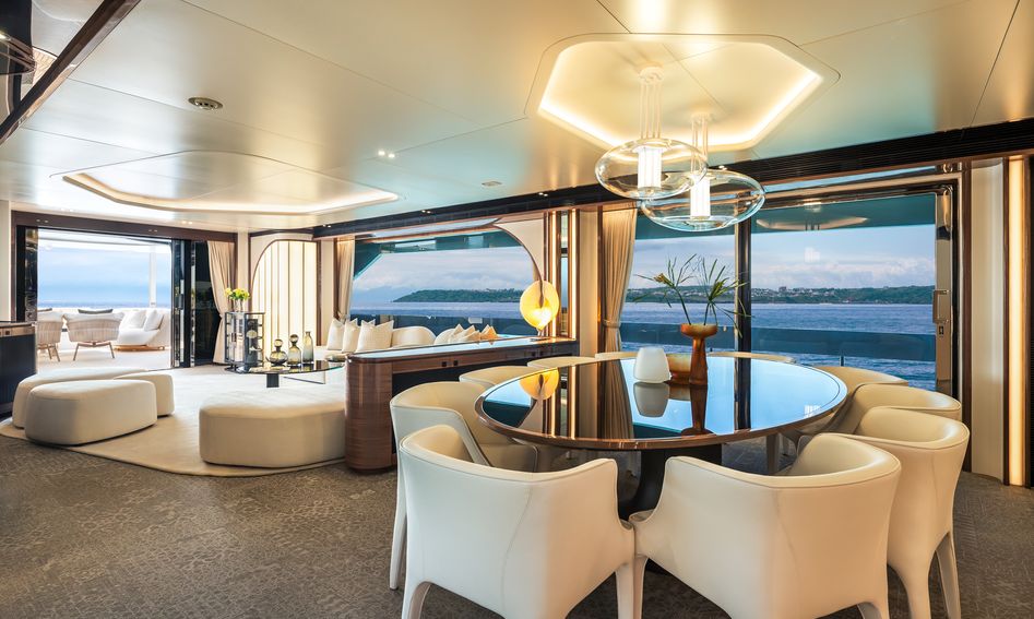 Horizon FD100 Skyline, Interior