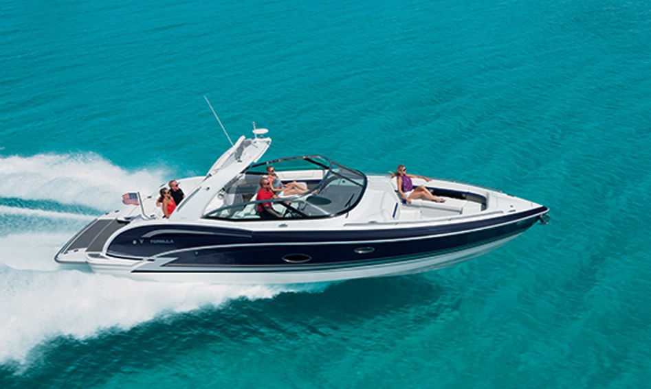 Formula 350 Crossover Bowrider, Beach Club