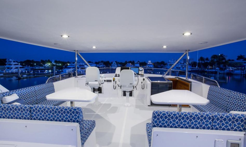 Outer Reef 650 Motoryacht Mk1, Fly Deck/Sportdeck