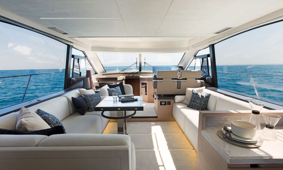 Beneteau Monte Carlo 52, Interior