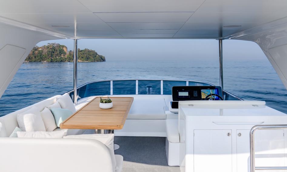 Gulf Craft Majesty 65 , Fly Deck/Sportdeck