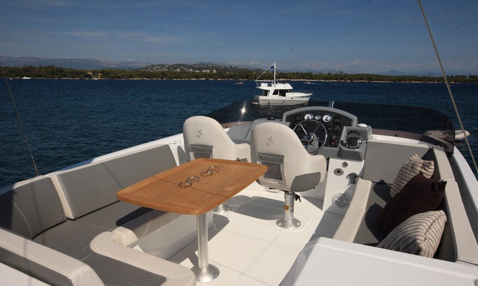 Beneteau Swift Trawler 44, Fly Deck/Sportdeck