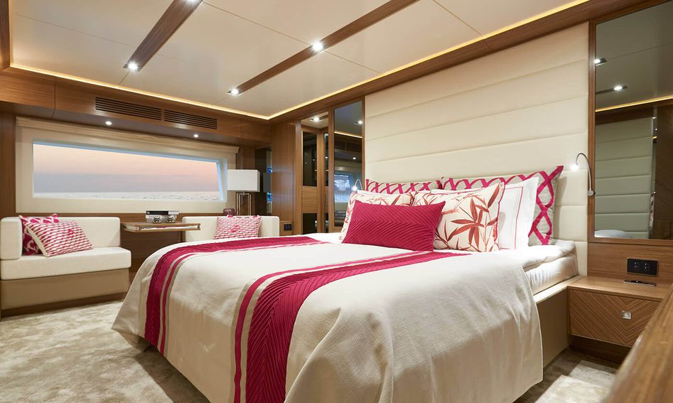 Sirena 64, Accommodation