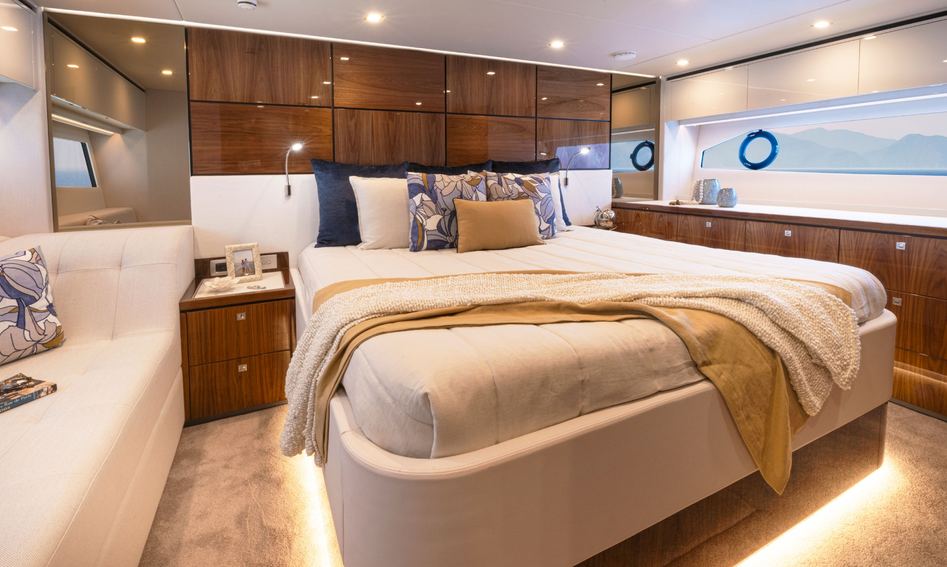 Riviera 5600 Sport Platinum Edition, Accommodation