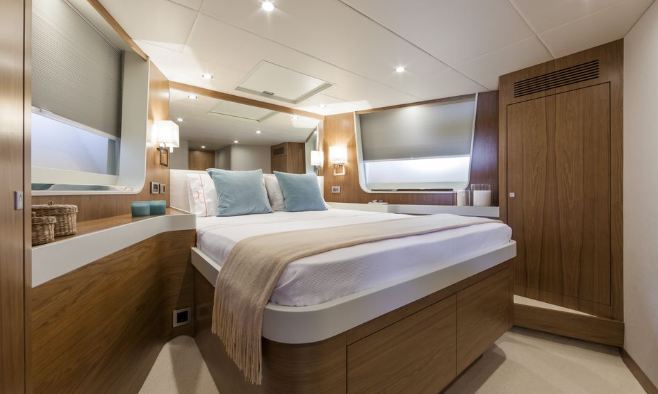 Numarine 70 Flybridge, Accommodation