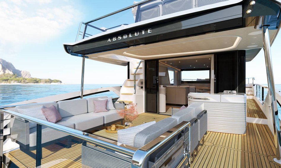 Absolute Navetta 62 , Deck Area