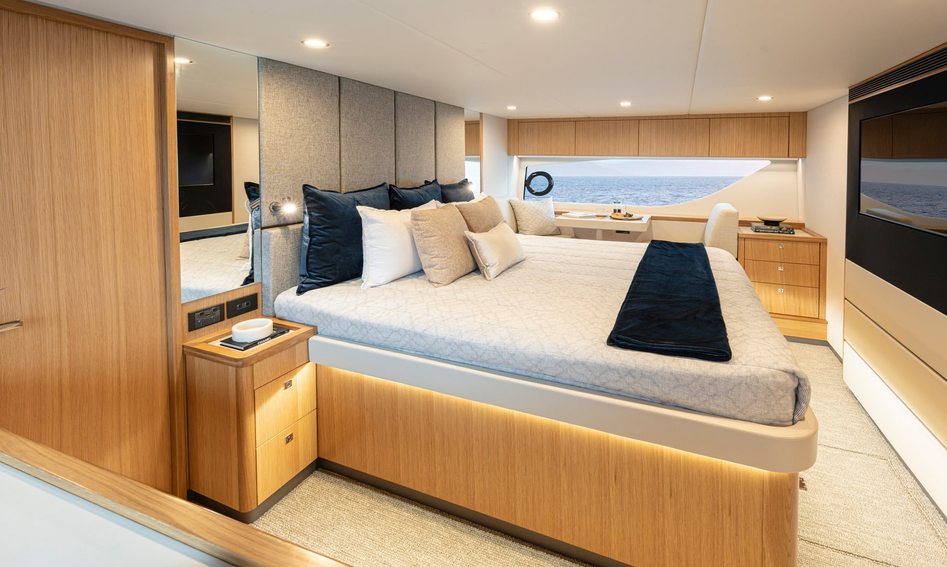 Riviera 58 Sports Motor Yacht, Accommodation