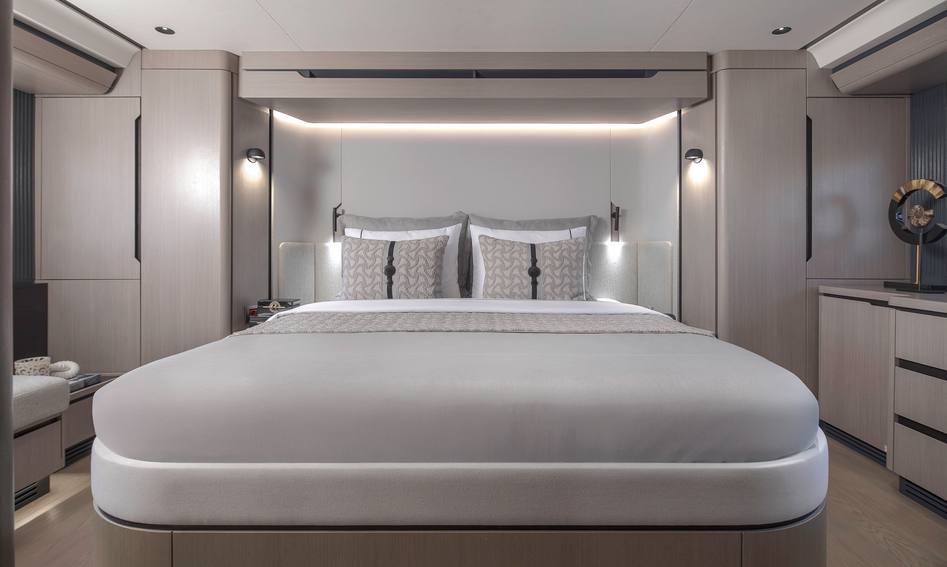 Sirena 60, Accommodation