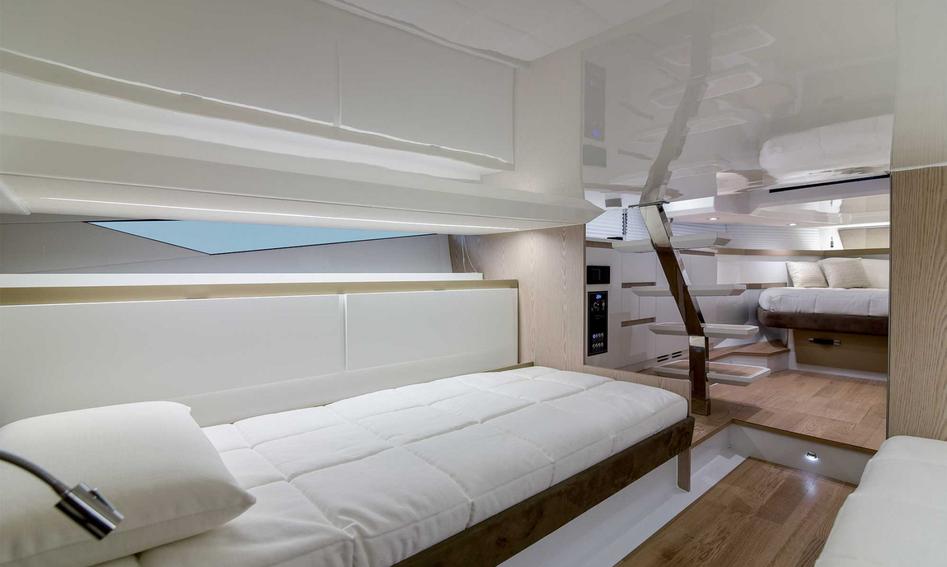 Fiart Seawalker 35, Interior