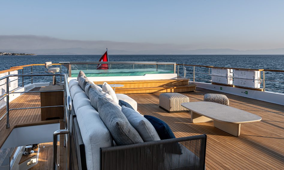 Numarine 40MXP, Fly Deck/Sportdeck