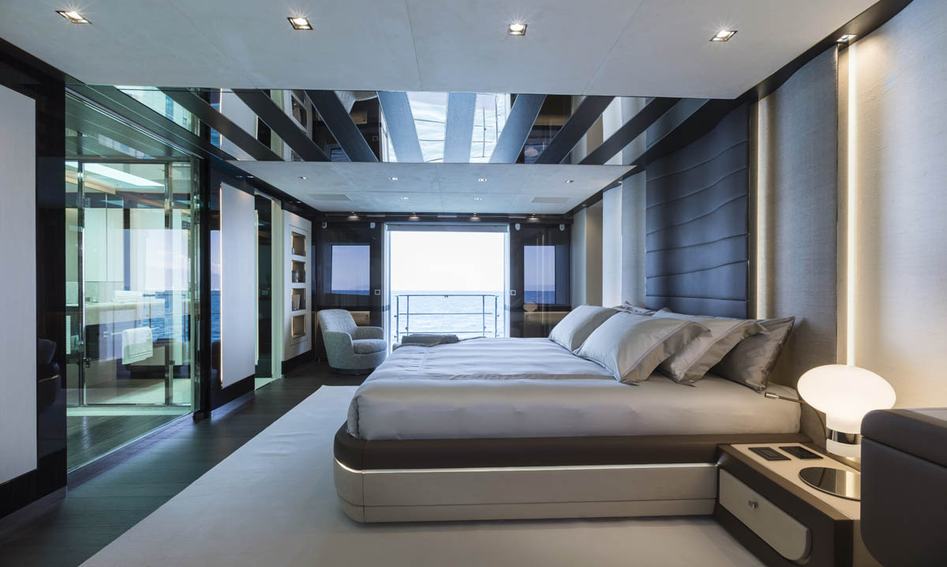 Mangusta Oceano 43, Accommodation