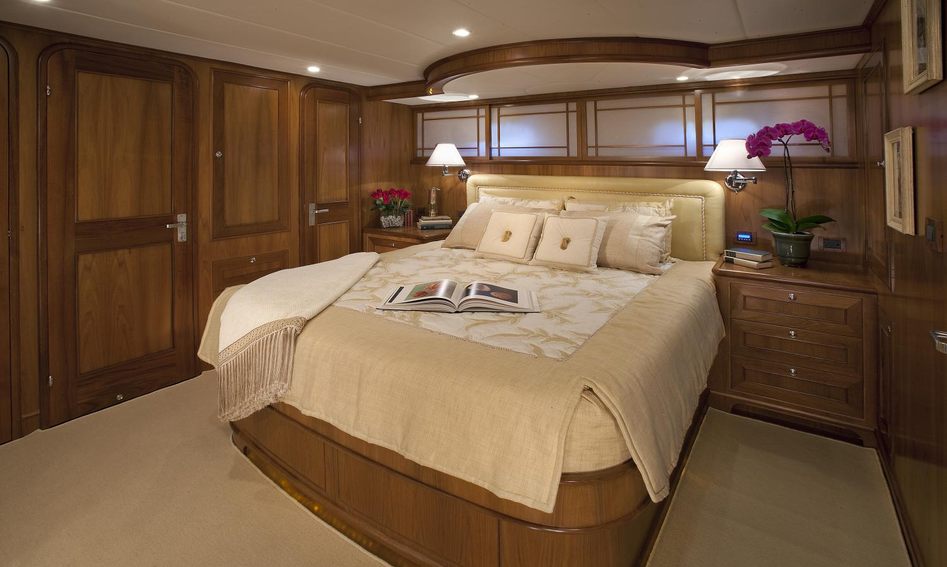 Outer Reef 630 Cockpit Motoryacht, Accommodation