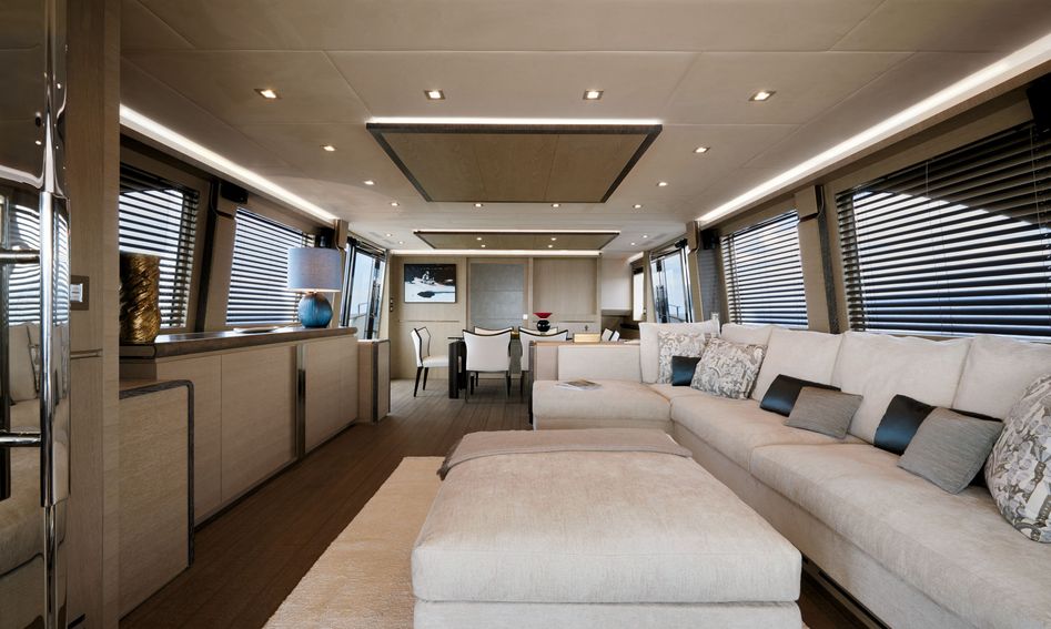 Monte Carlo Yachts MCY 80, Interior