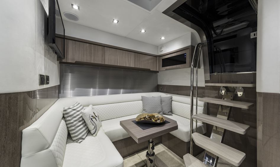 Galeon 485 HTS, Interior