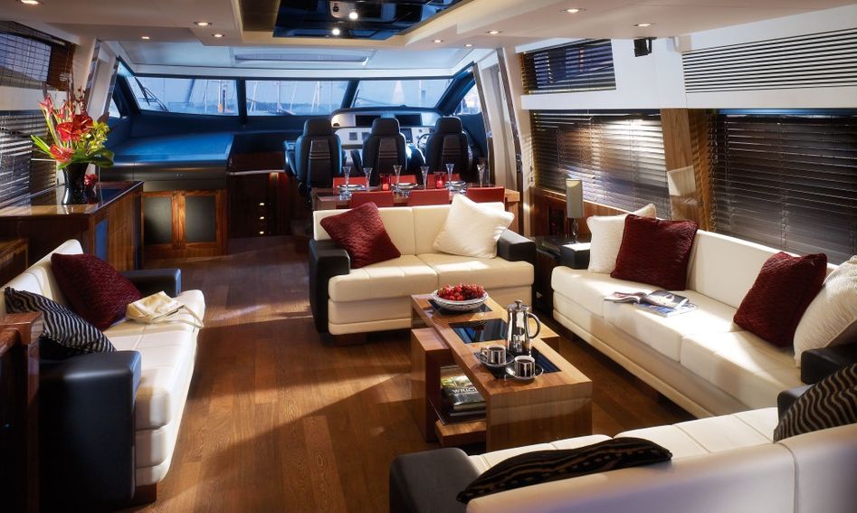 Sunseeker Predator 84, Interior